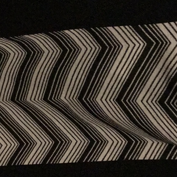 Dressy - Picture 2 of 4